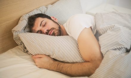Estudo investiga como estresse gerado por privação de sono afeta a imunidade