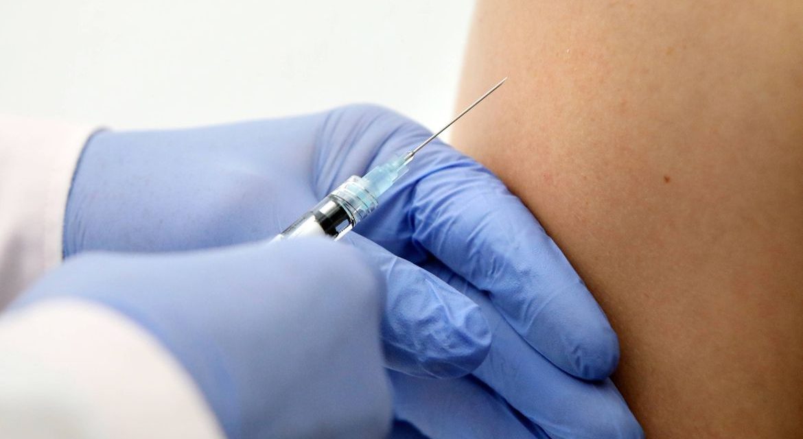 “Mistura” de vacinas: Reino Unido realiza ensaio