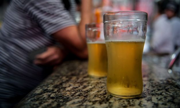 Alcoolismo: veja dicas de como parar de beber