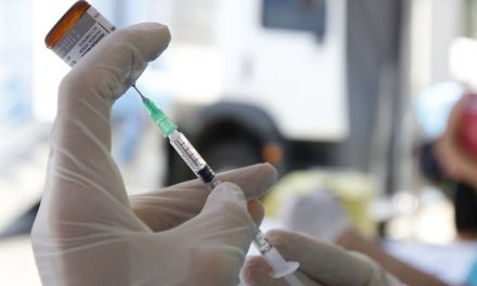Saúde abre 2.485 vagas de vacinação para pessoas com idade a partir dos 18 anos