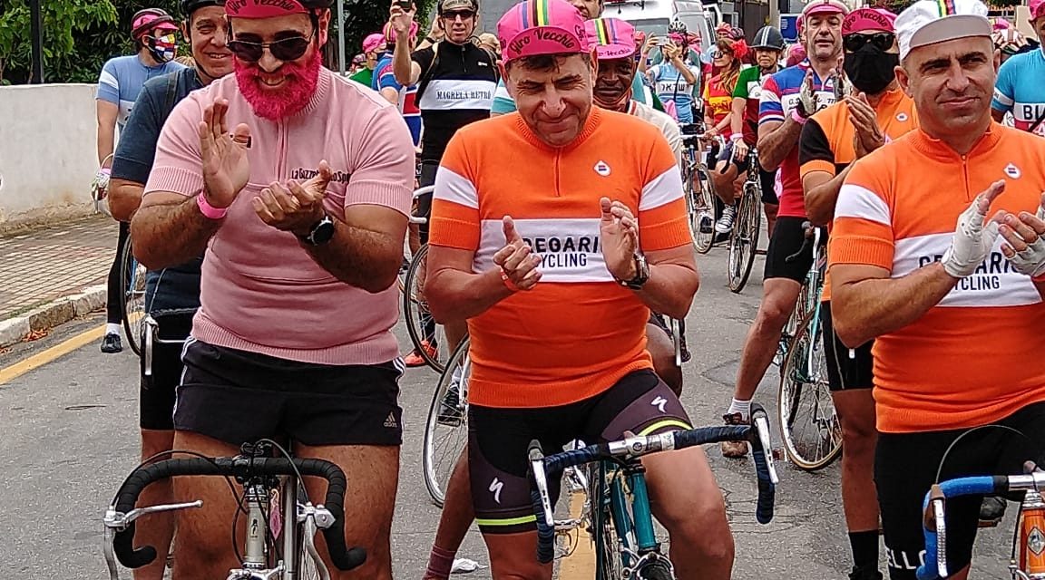 Louveira realiza ‘Giro Vechio’ e reúne 100 ciclistas com bikes antigas