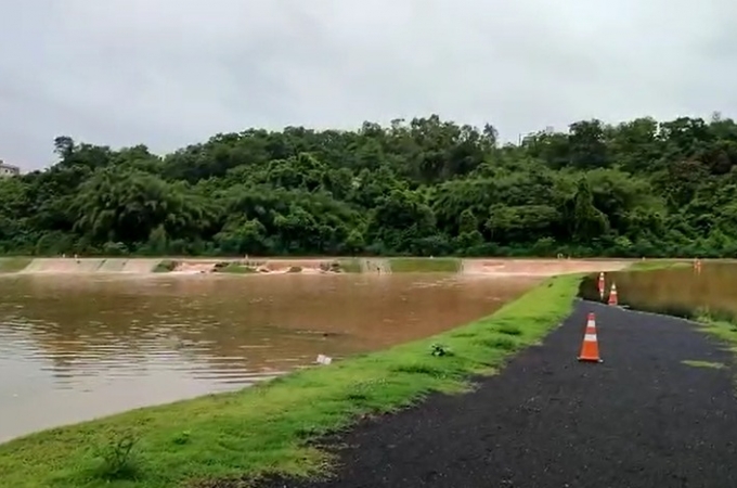 Parque do Capivari fica fechado após fortes chuvas em Louveira