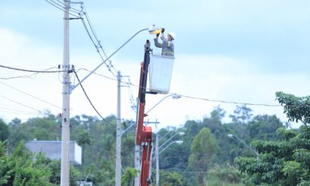 Região do Monterrey recebe manutenção da rede de iluminação pública