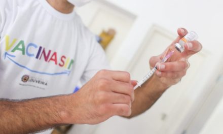 Vacinação contra Covid-19 em Louveira já atende pessoas com 60 anos