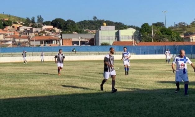 1°  DE MAIO – Trinta e oito equipes participam de partidas de futebol para celebrar o Dia do Trabalho em Louveira
