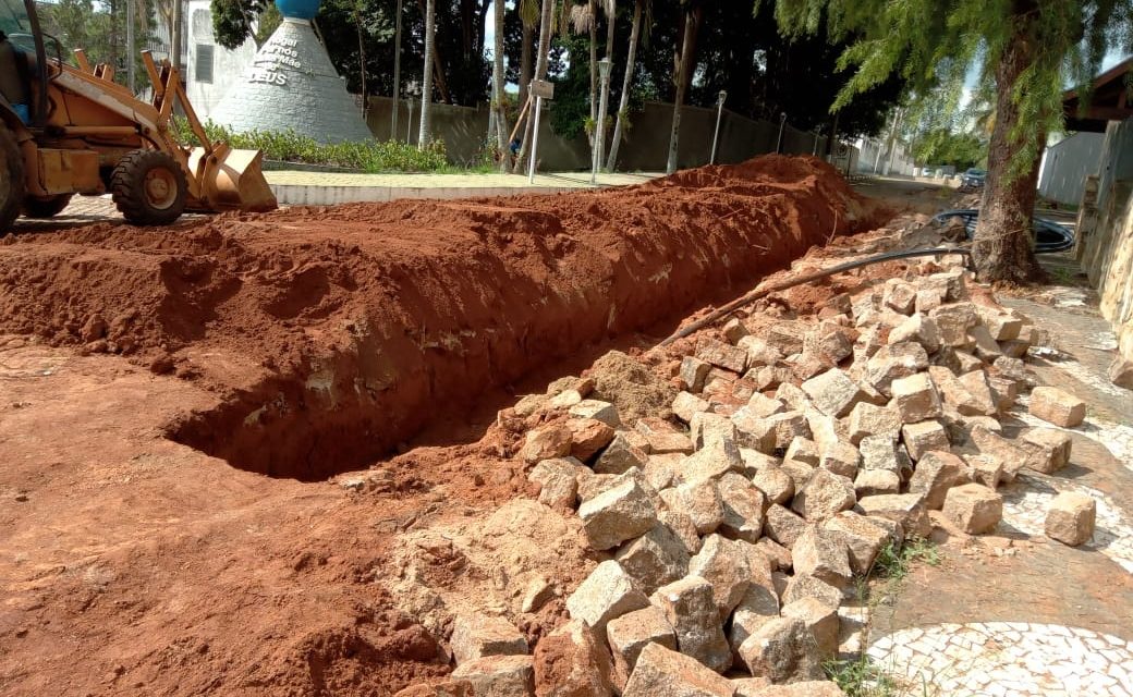 Vila Caldana recebe obra de implantação das redes de água e esgoto