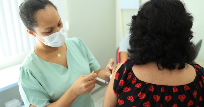 Vacina para gripe em Louveira está liberada para toda população