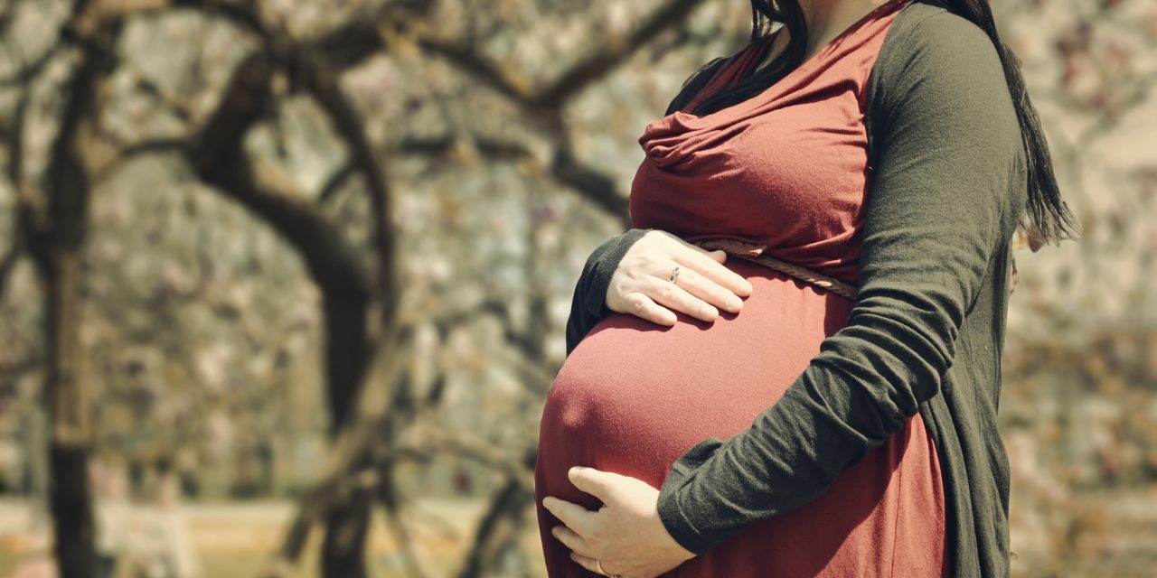 Cientistas estudarão efeitos de variantes da covid-19 na gravidez