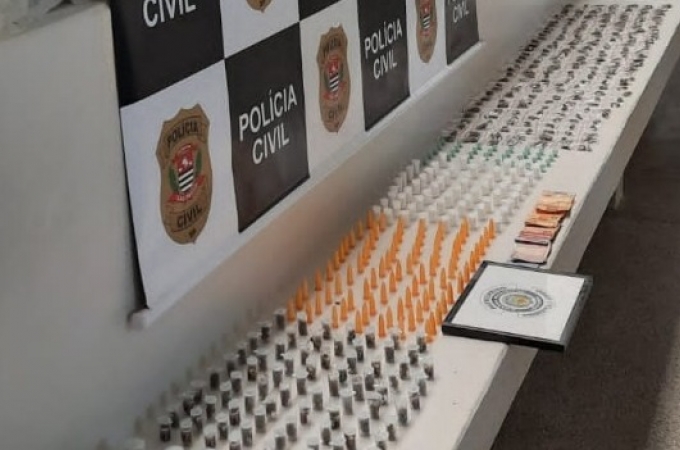 Tráfico em Louveira: GM e Polícia apreendem 520 porções de drogas